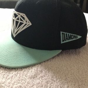 Diamond Snap Back hat